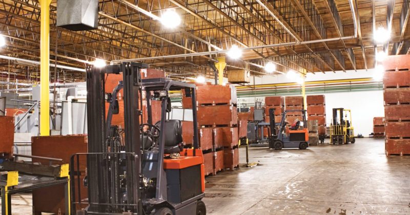 Calculating how much aisle space your forklift needs